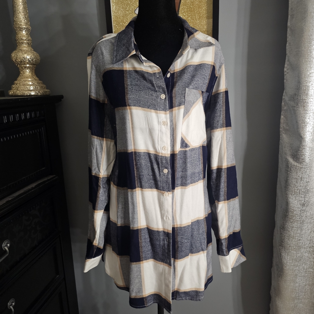 NWT Torrid Navy and Tan Plaid Shirt